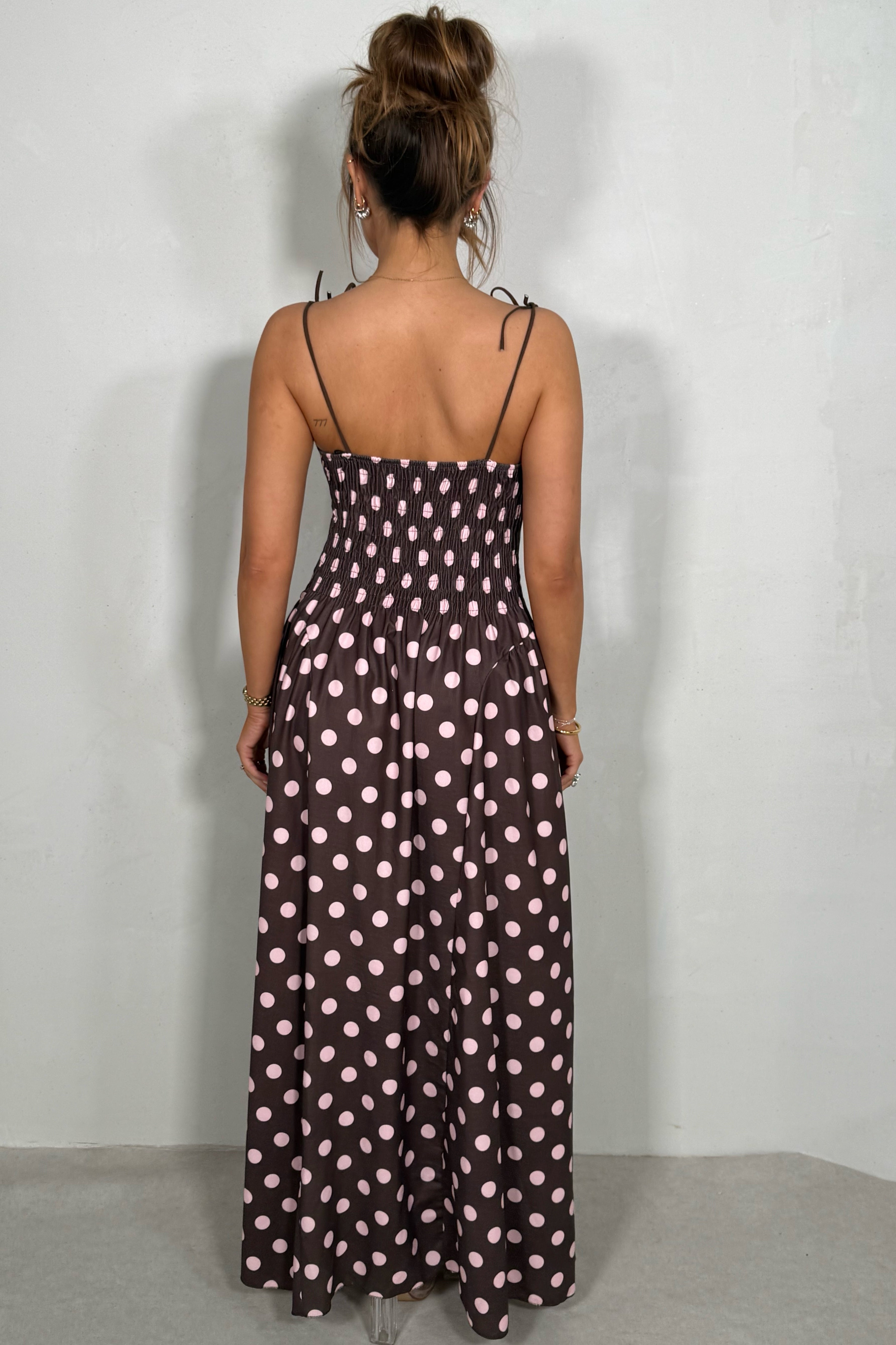 Robe à Pois Femme | Imprimé Graphique & Coupe Féminine