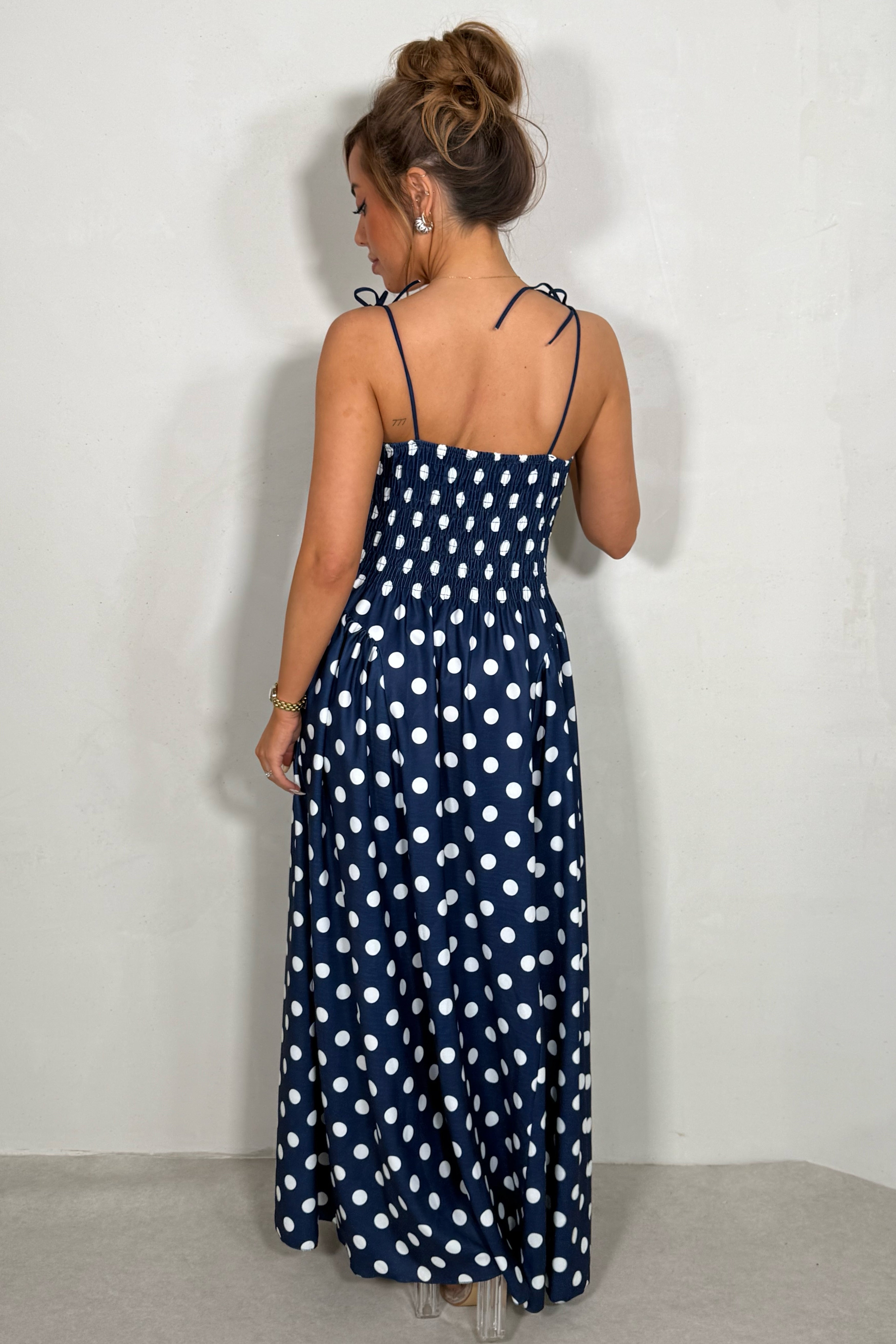 Robe à Pois Femme | Imprimé Graphique & Coupe Féminine