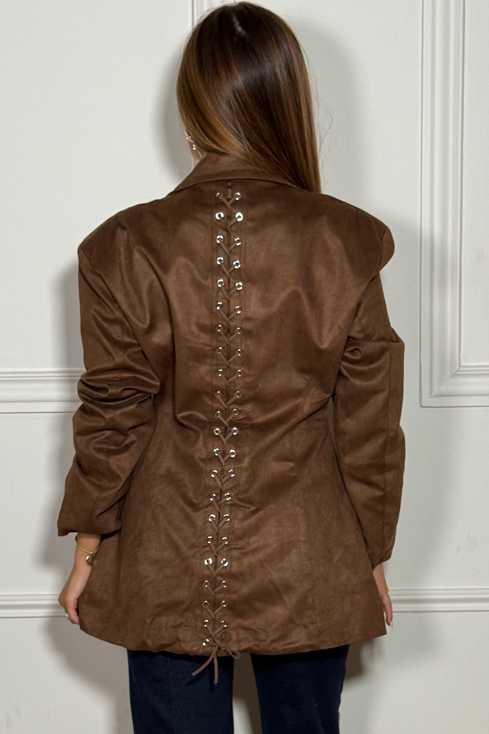 Blazer suédine laçage femme BLOOSHOP - Détail laçage sophistiqué original
