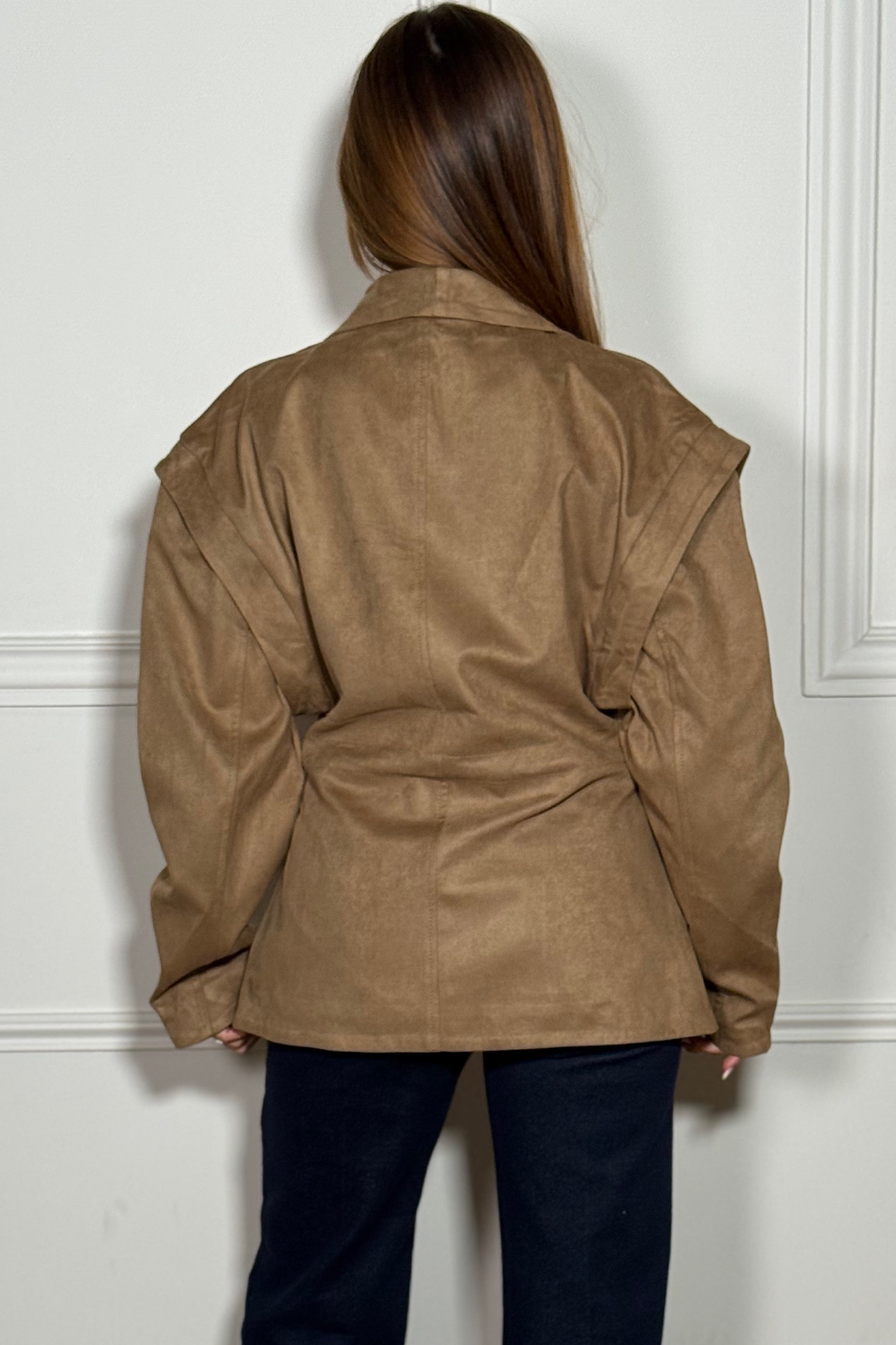 Blazer suédine croisé femme BLOOSHOP - Portée style professionnel raffiné
