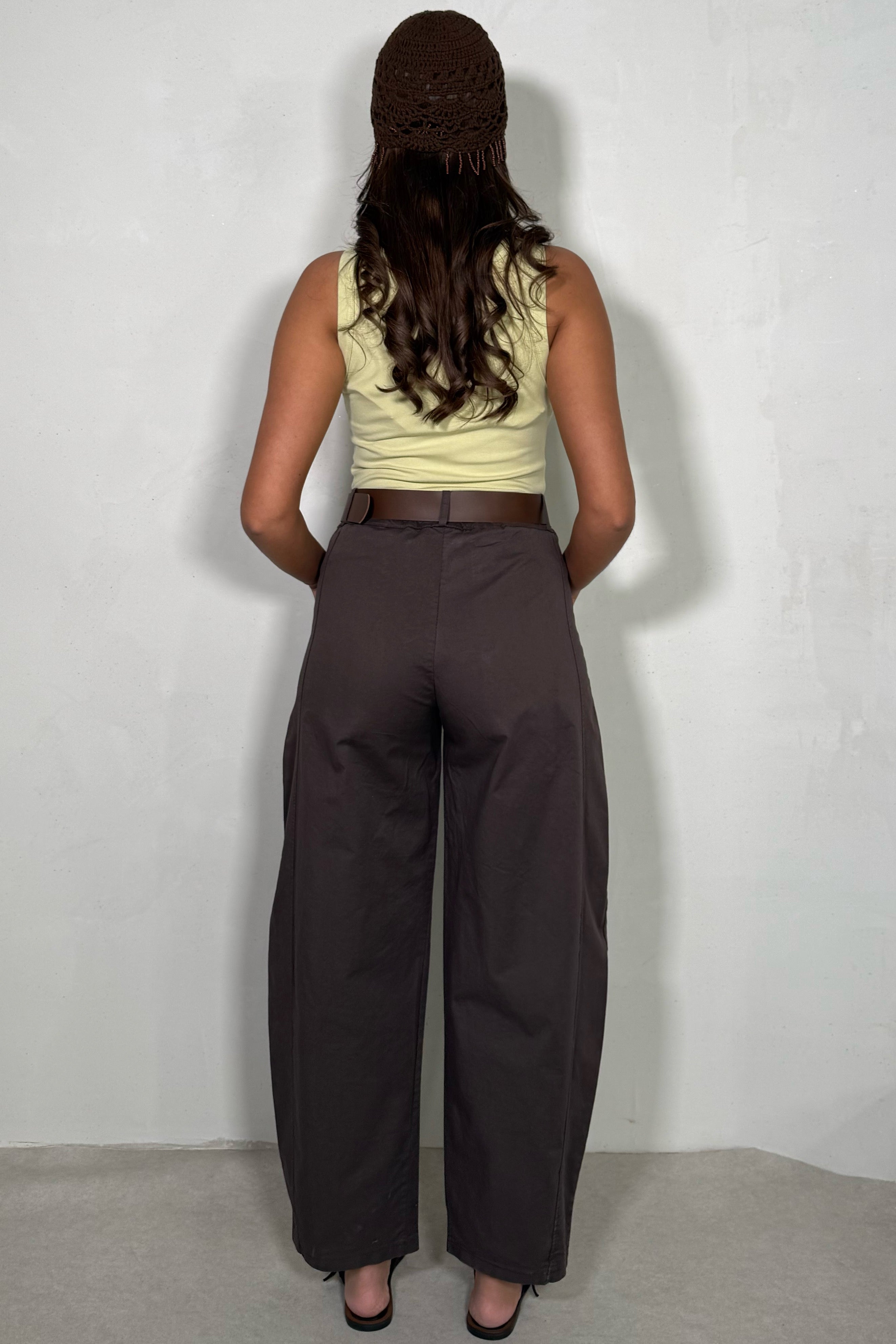 Pantalon barrel avec ceinture femme