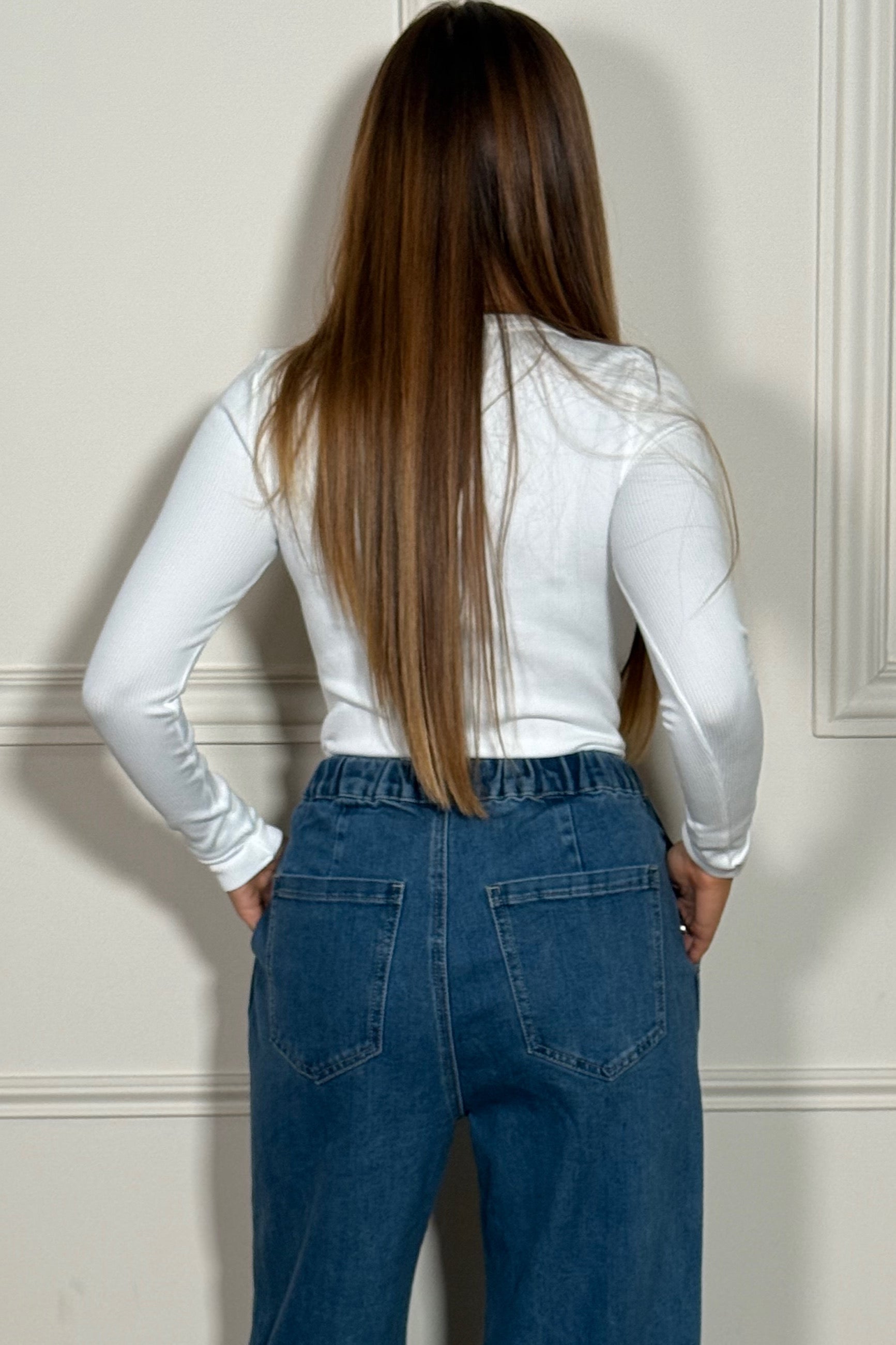Top côtelé moulant col rond femme BLOOSHOP - Détail matière côtelée texture