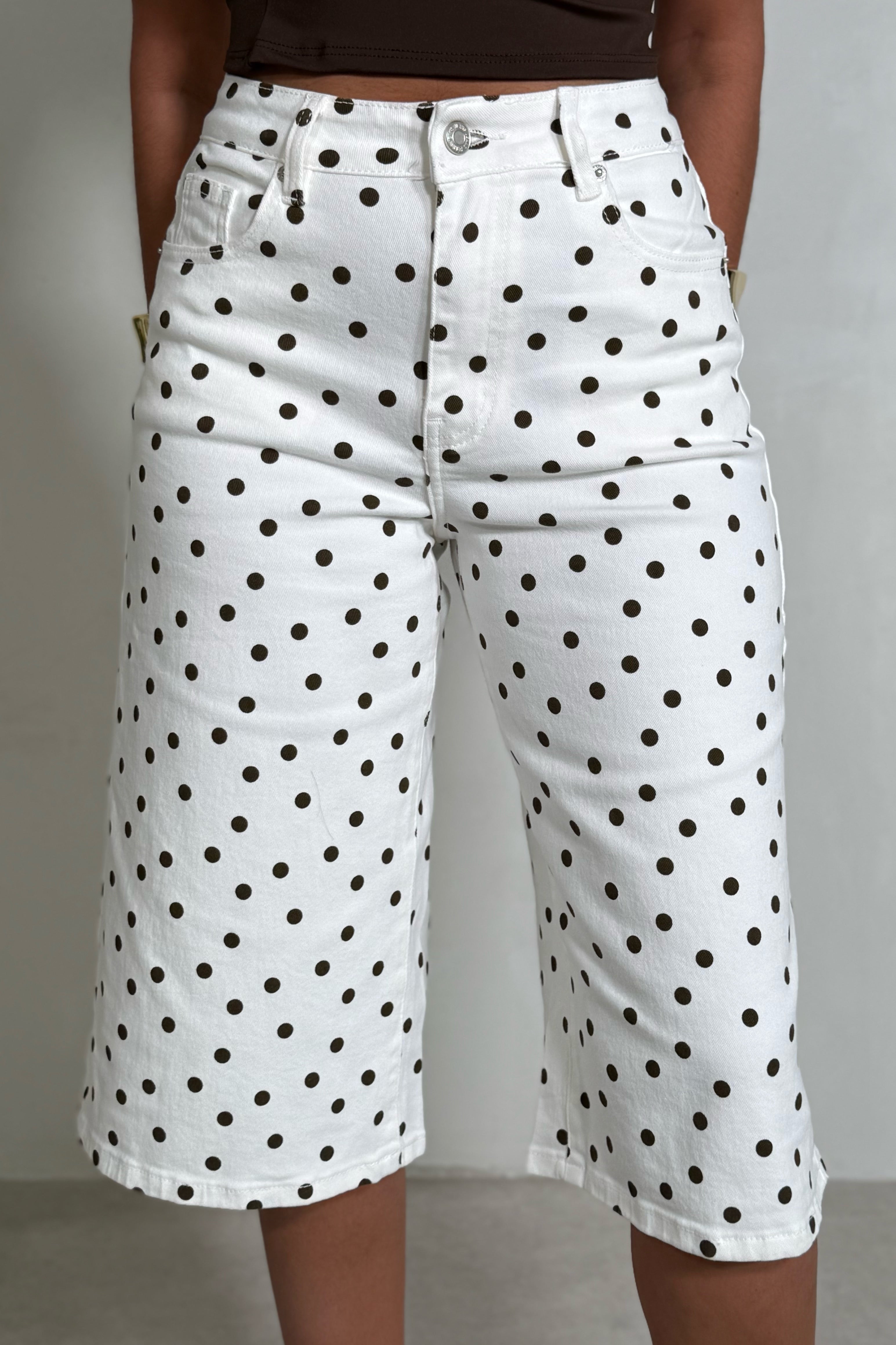 Bermuda Long Denim à Pois — Coupe Fluide & Style Graphique