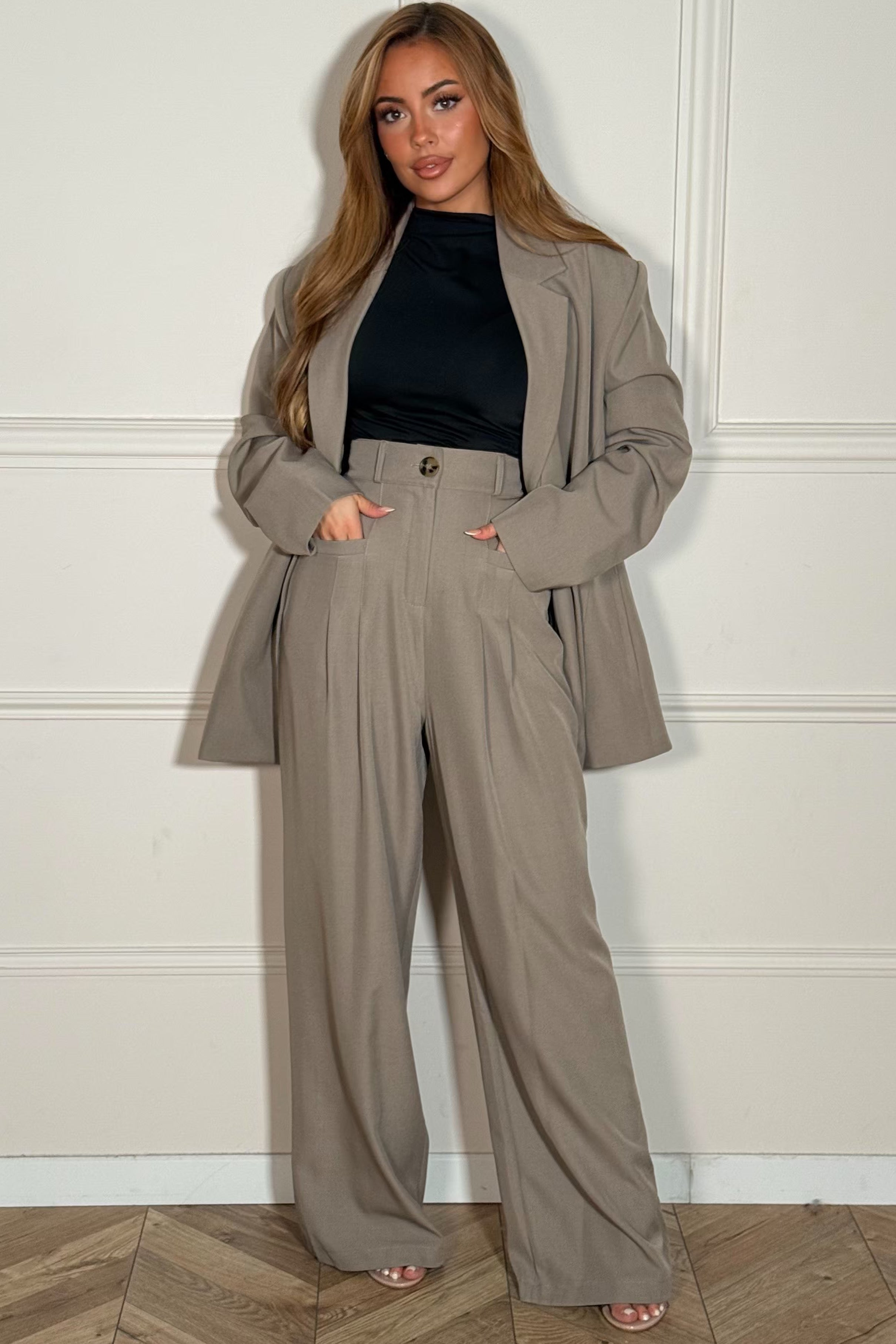 Pantalon Oversize Femme à Poches Plaquées - Confort et Style