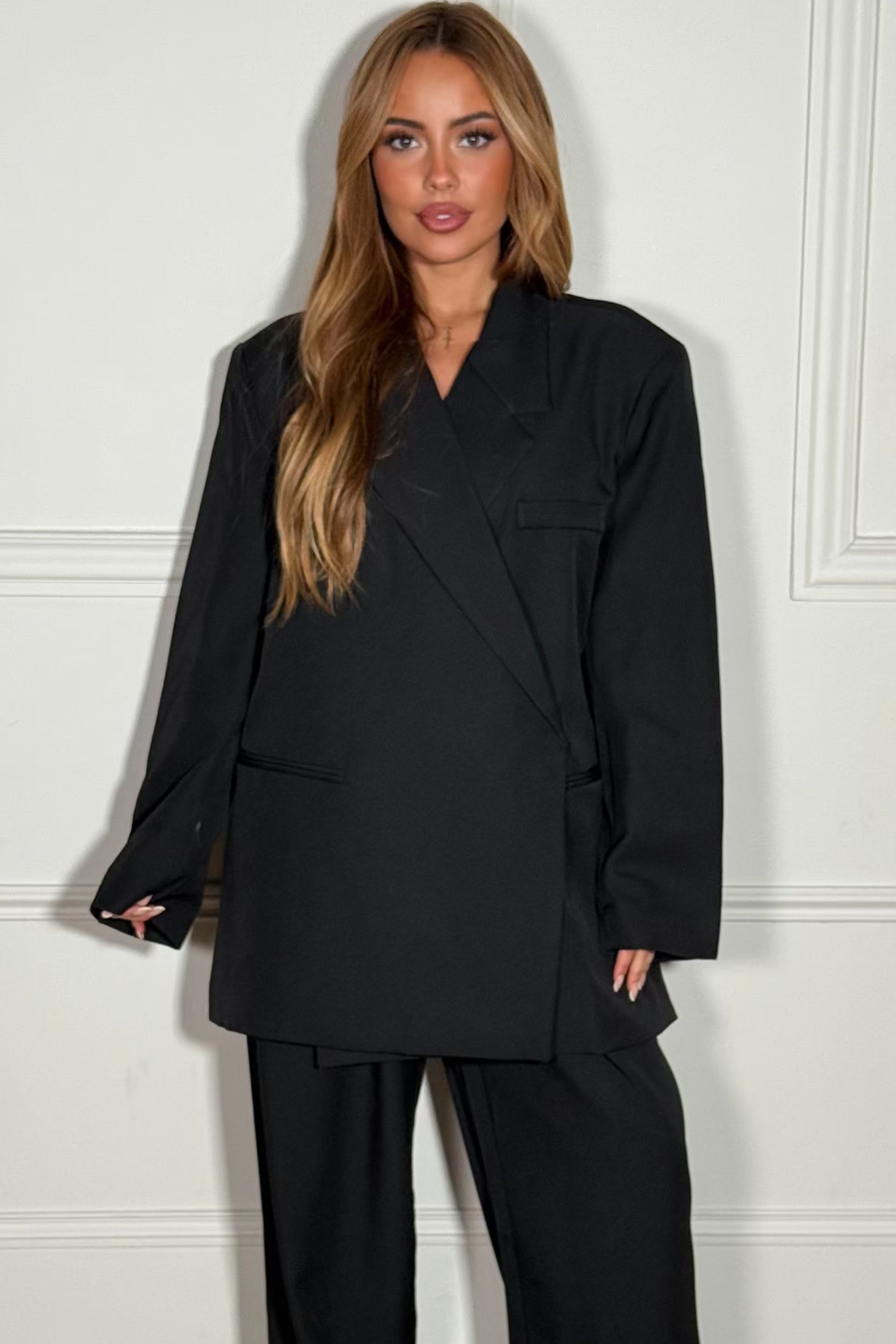 Blazer croisé femme - vue d'ensemble style moderne