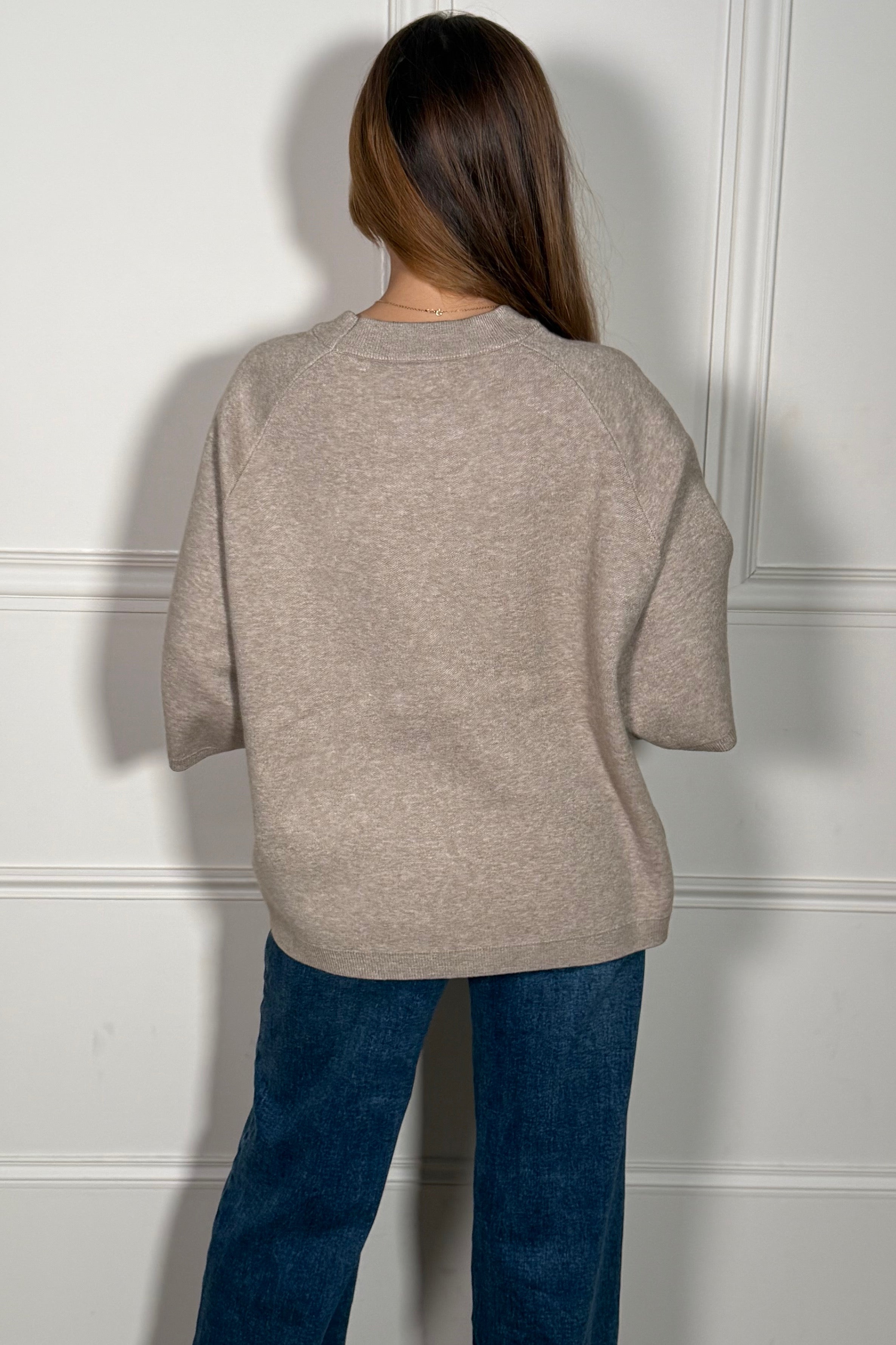 Vue arrière du pull femme col rond - coupe flatteuse et tombé parfait