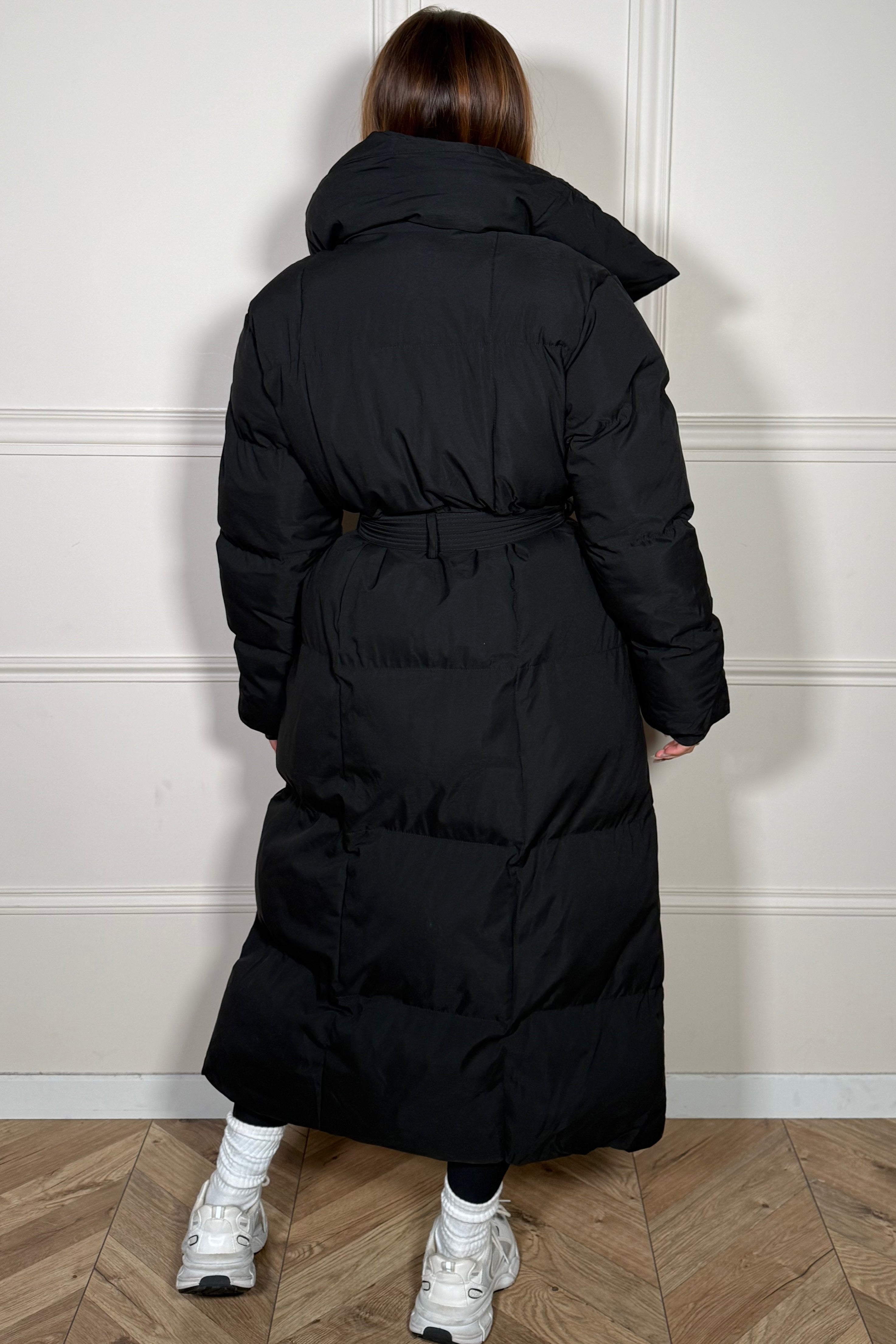 Doudoune longue femme - vue de dos - coupe élégante BLOOSHOP
