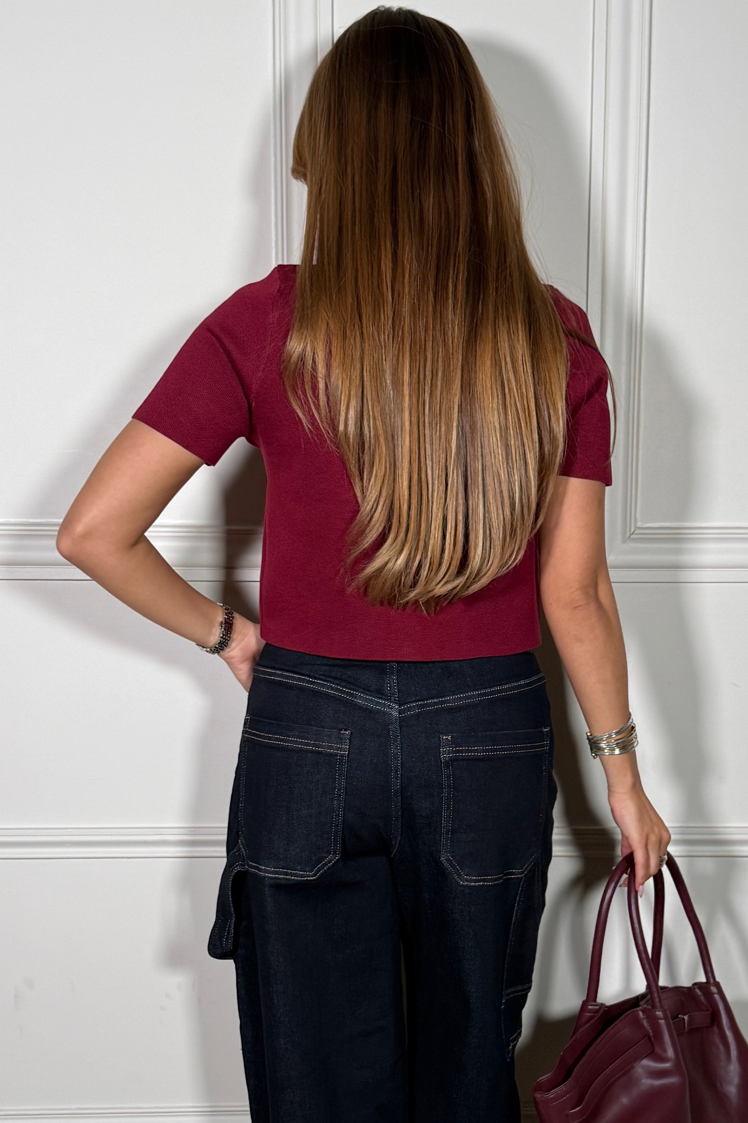 Top boutonné femme porté - style versatile et confiance naturelle BLOOSHOP
