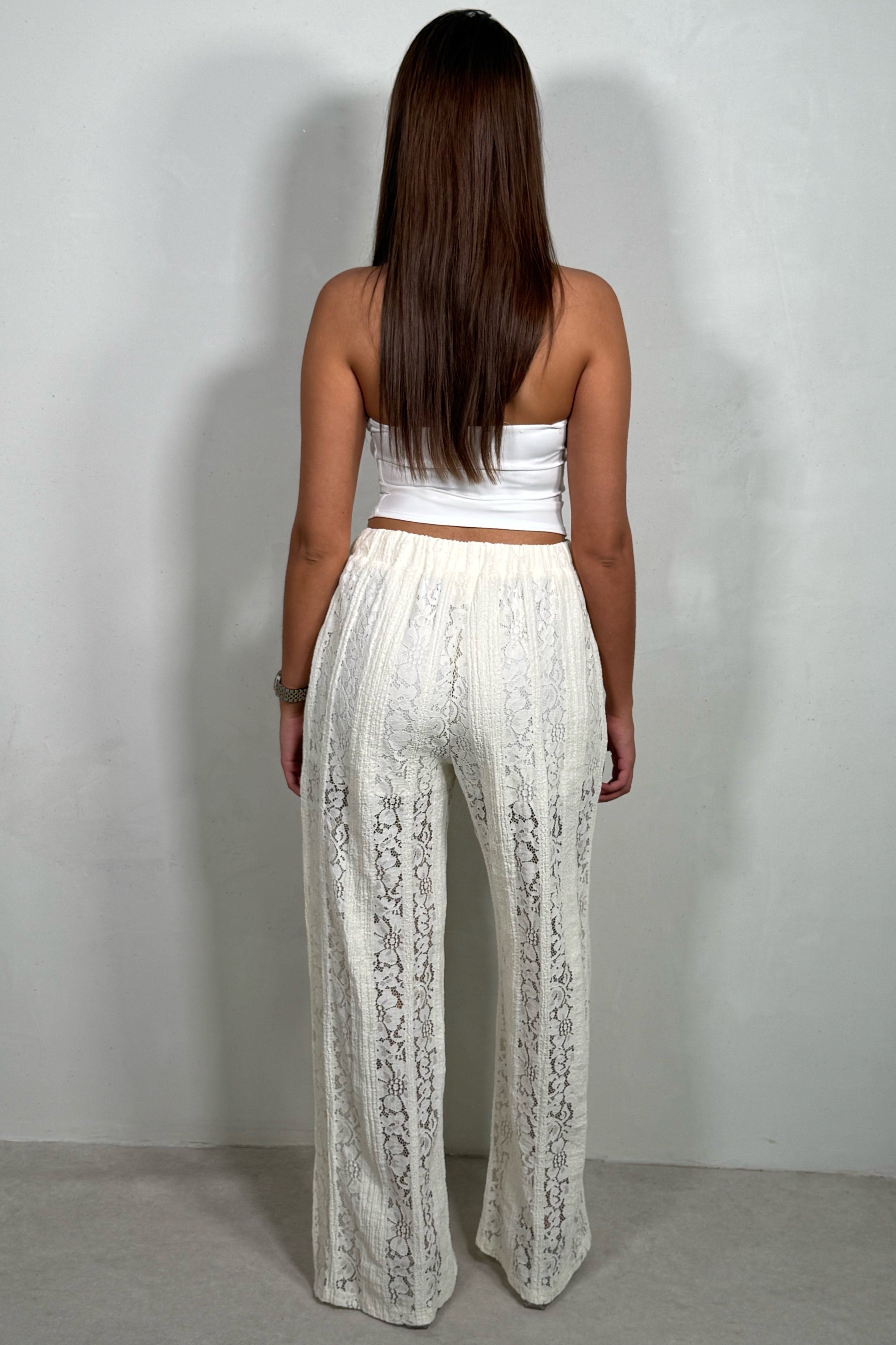Pantalon Fluide en Dentelle – Élégance Légère Femme