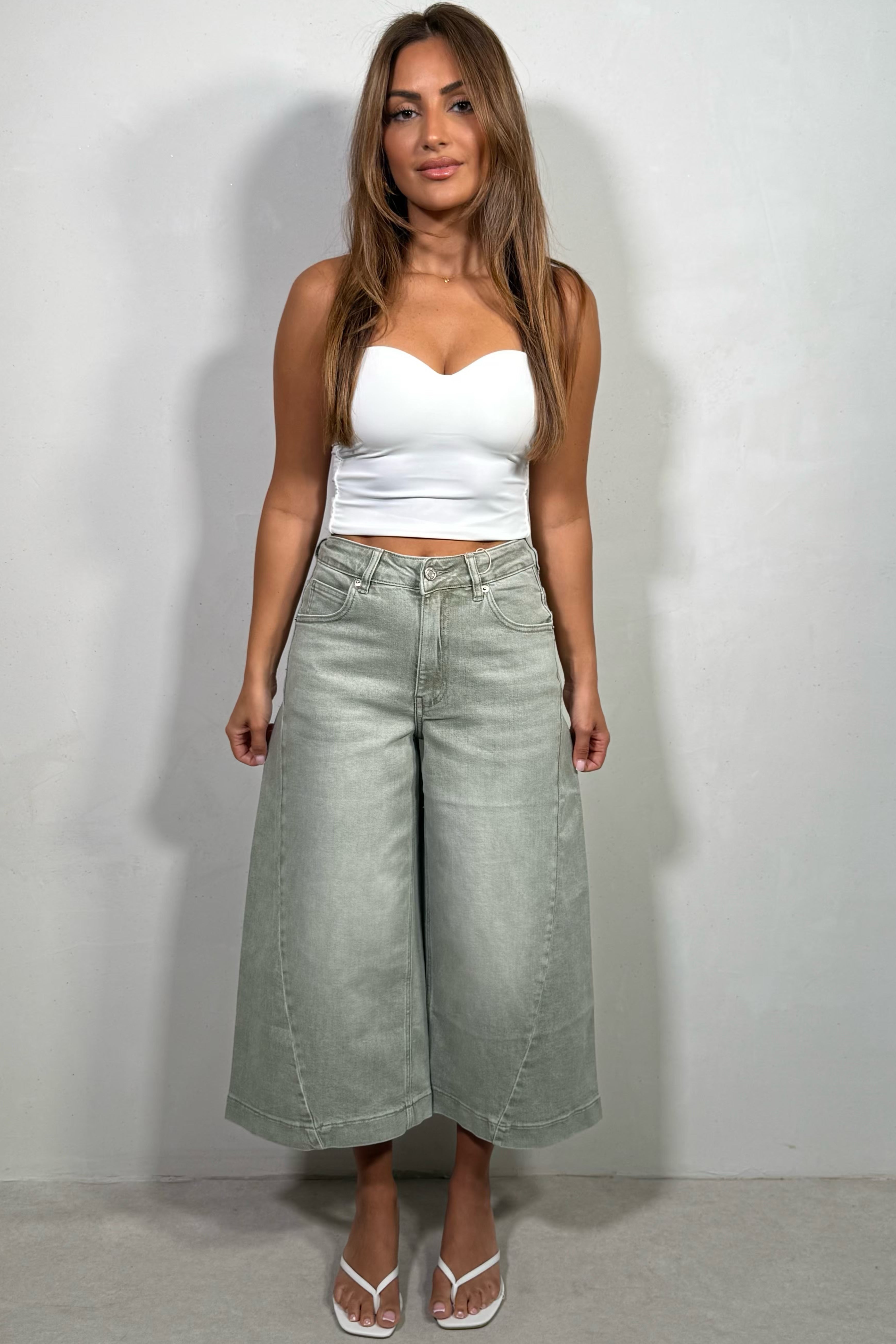 Bermuda Jean Large Délavé – Coupe Ample & Confort Estival