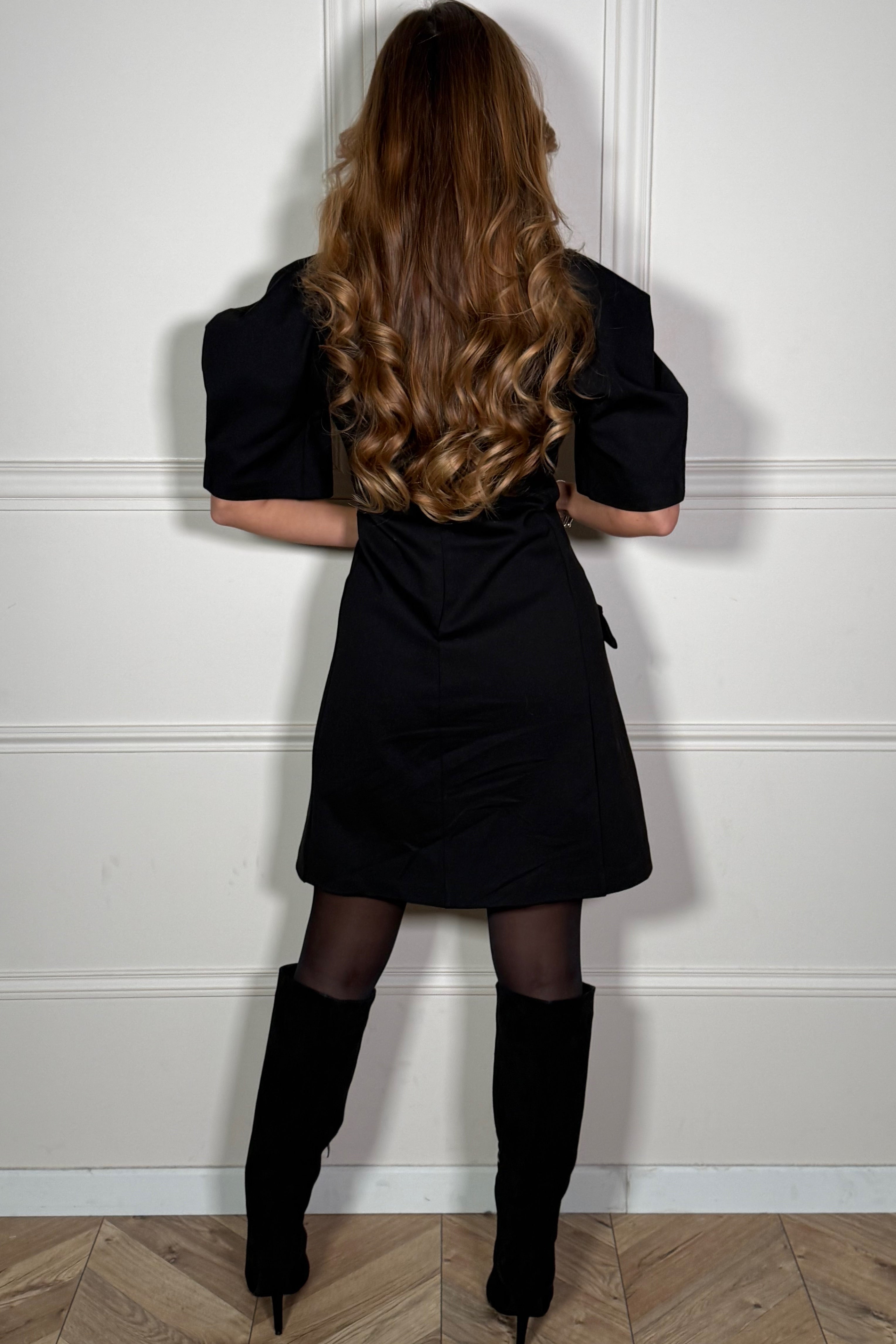 Robe femme moderne - Vue portée complète
