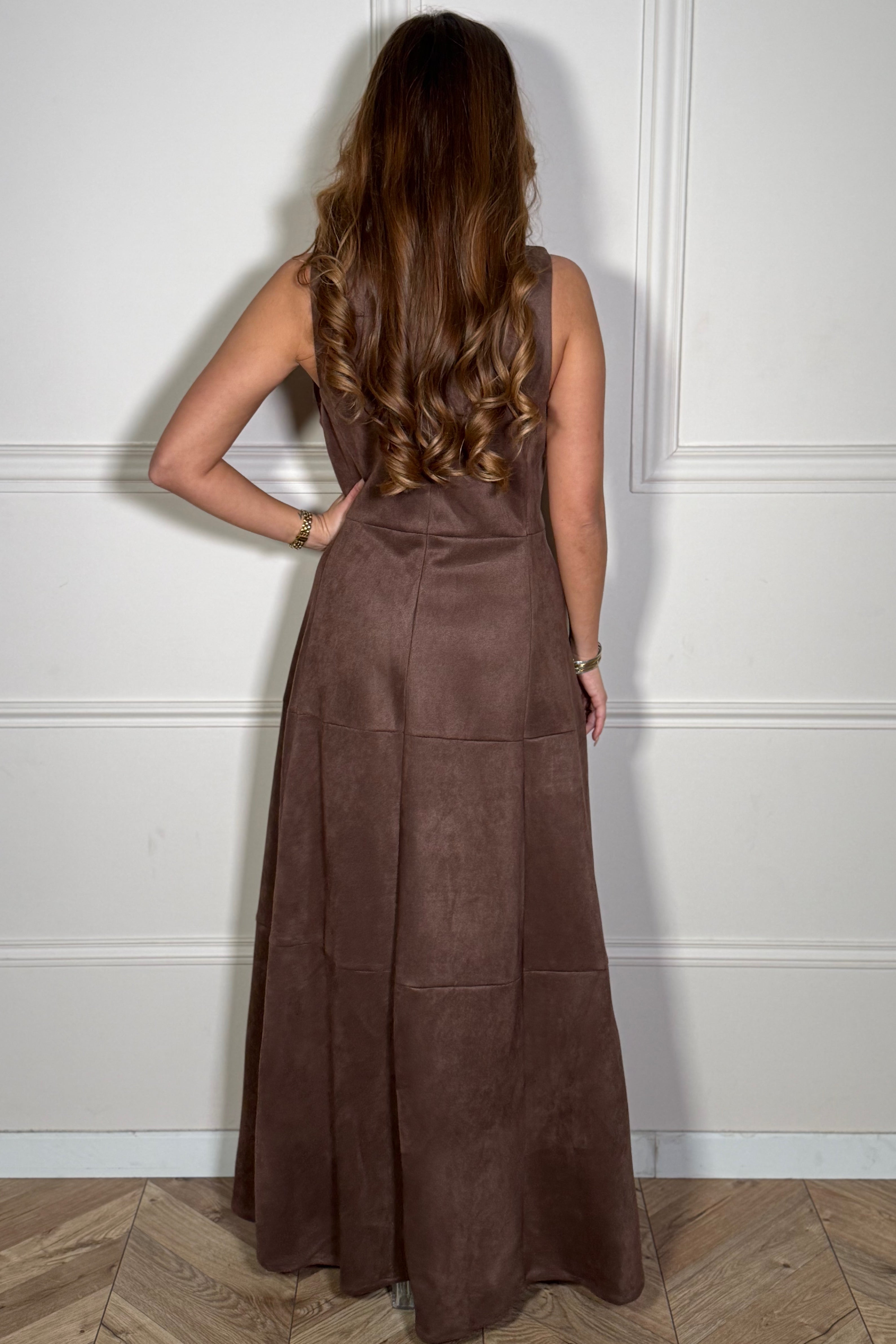 Robe suédine confortable - Vue portée complète
