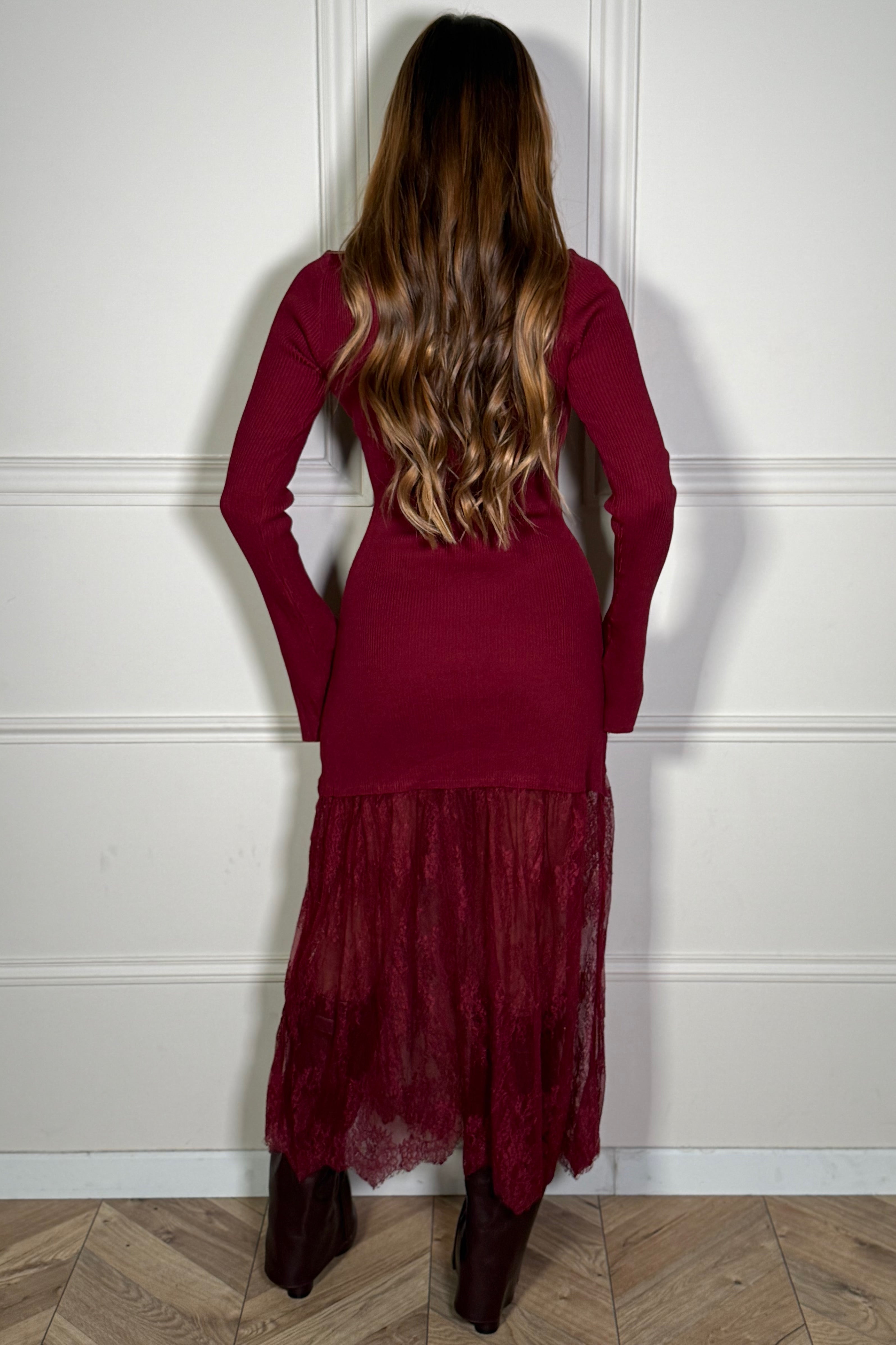 Robe Maille Côtelée avec Bas en Dentelle - Féminité Raffinée