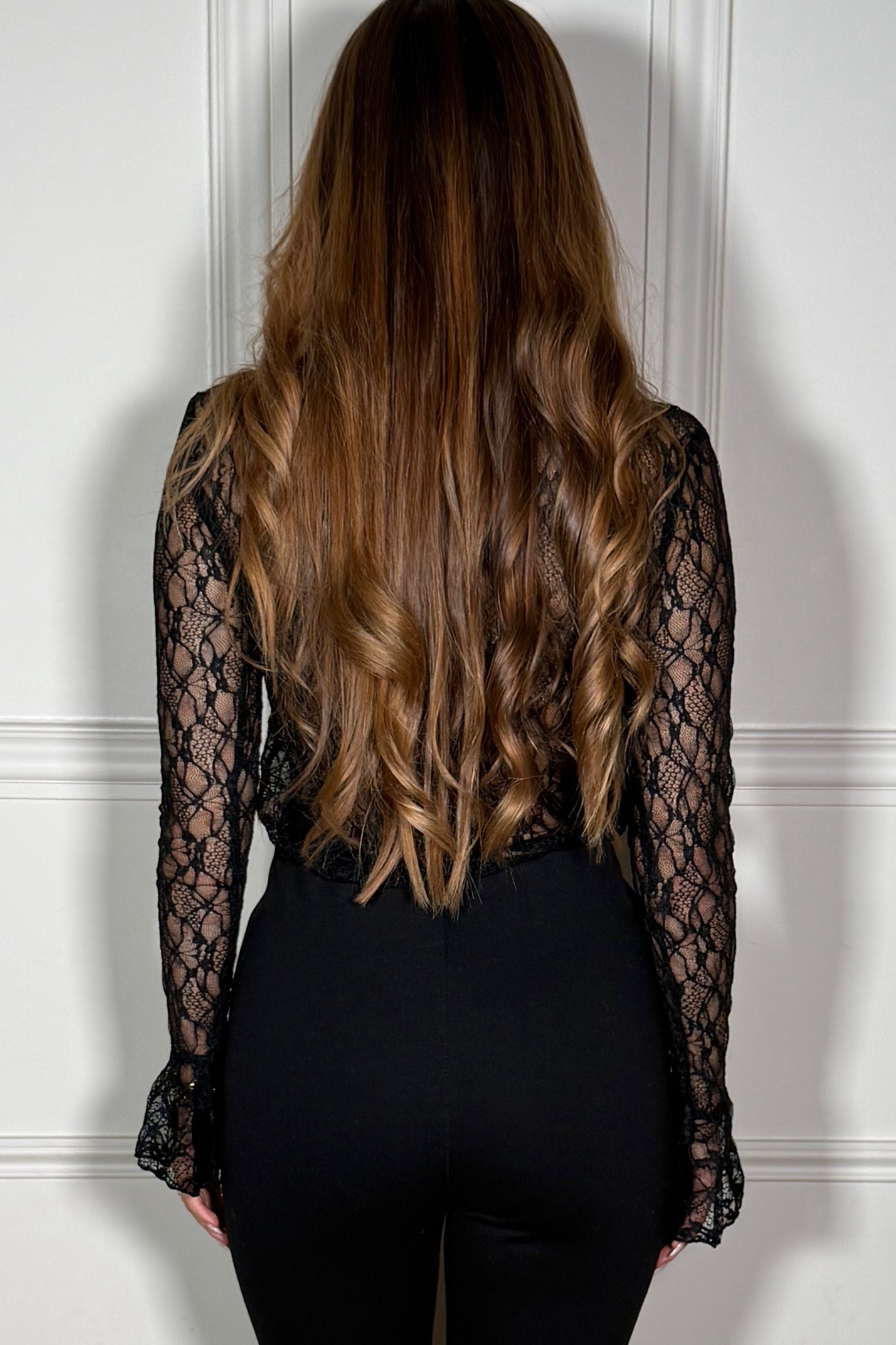 Top Dentelle Manches Évasées - Romantisme Aérien