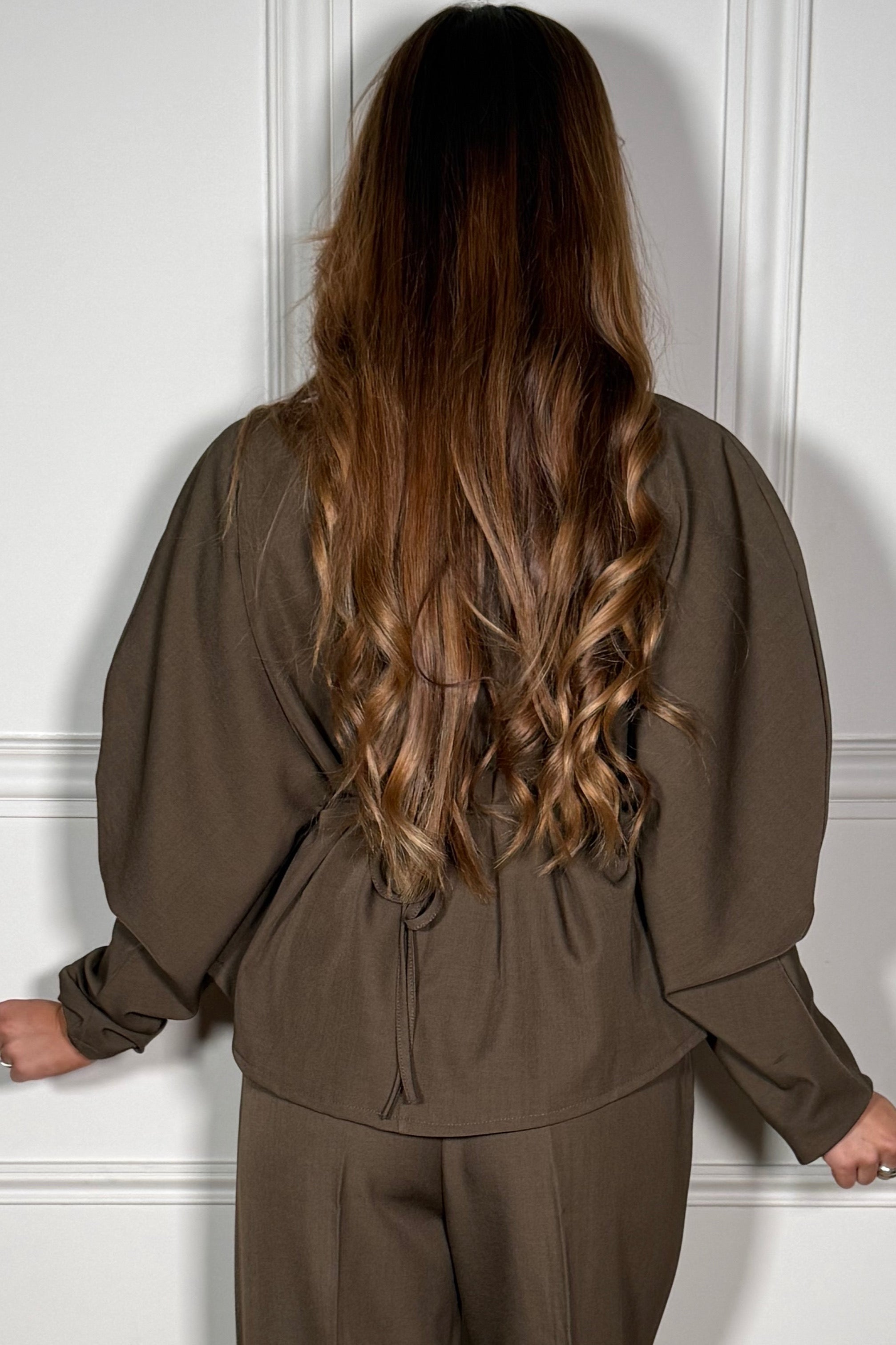 Top Peplum Manches Barrel Femme - Élégance Structurée & Féminine