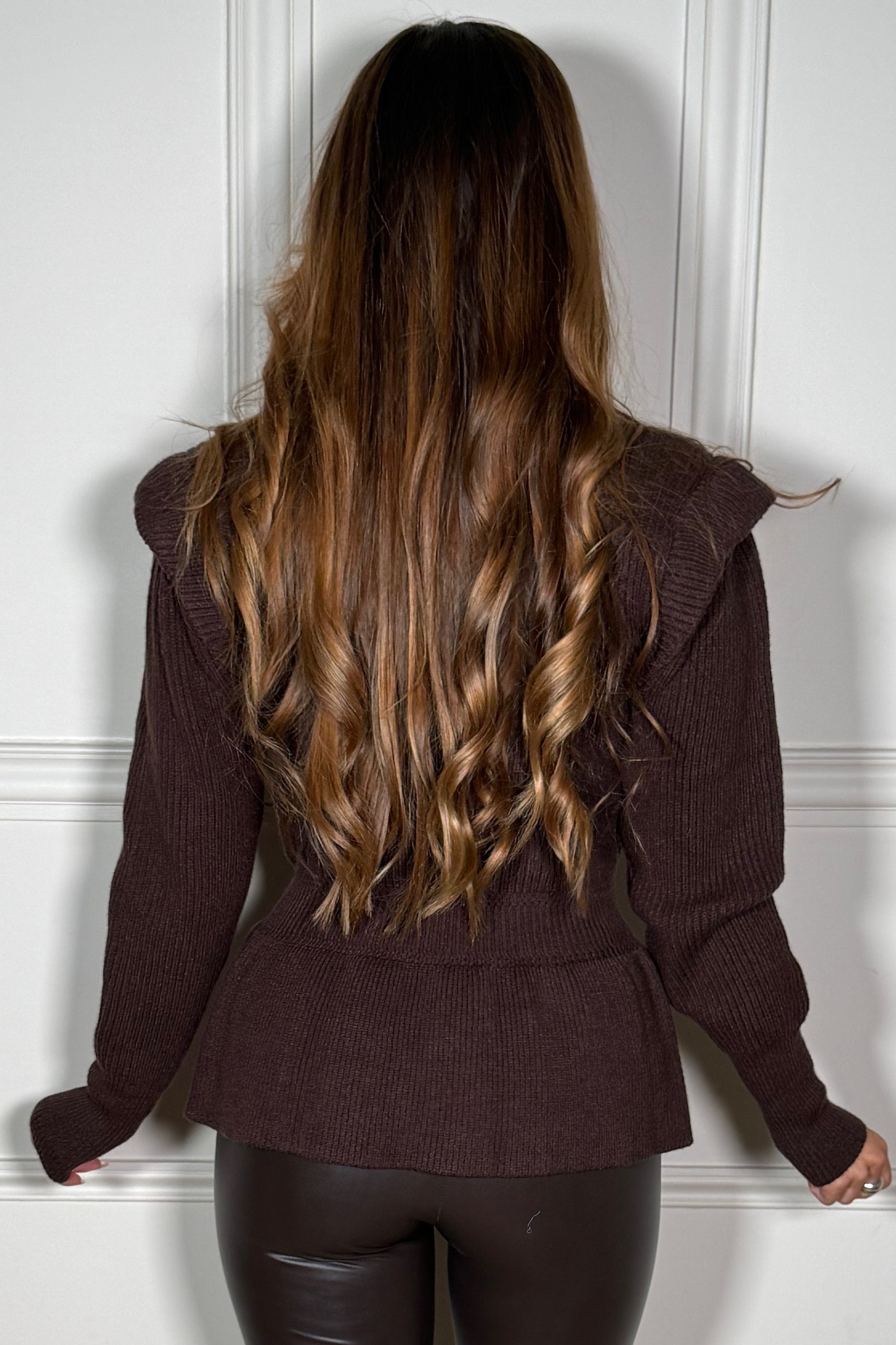 Pull Côtelé Péplum Épaulettes - Silhouette Structurée