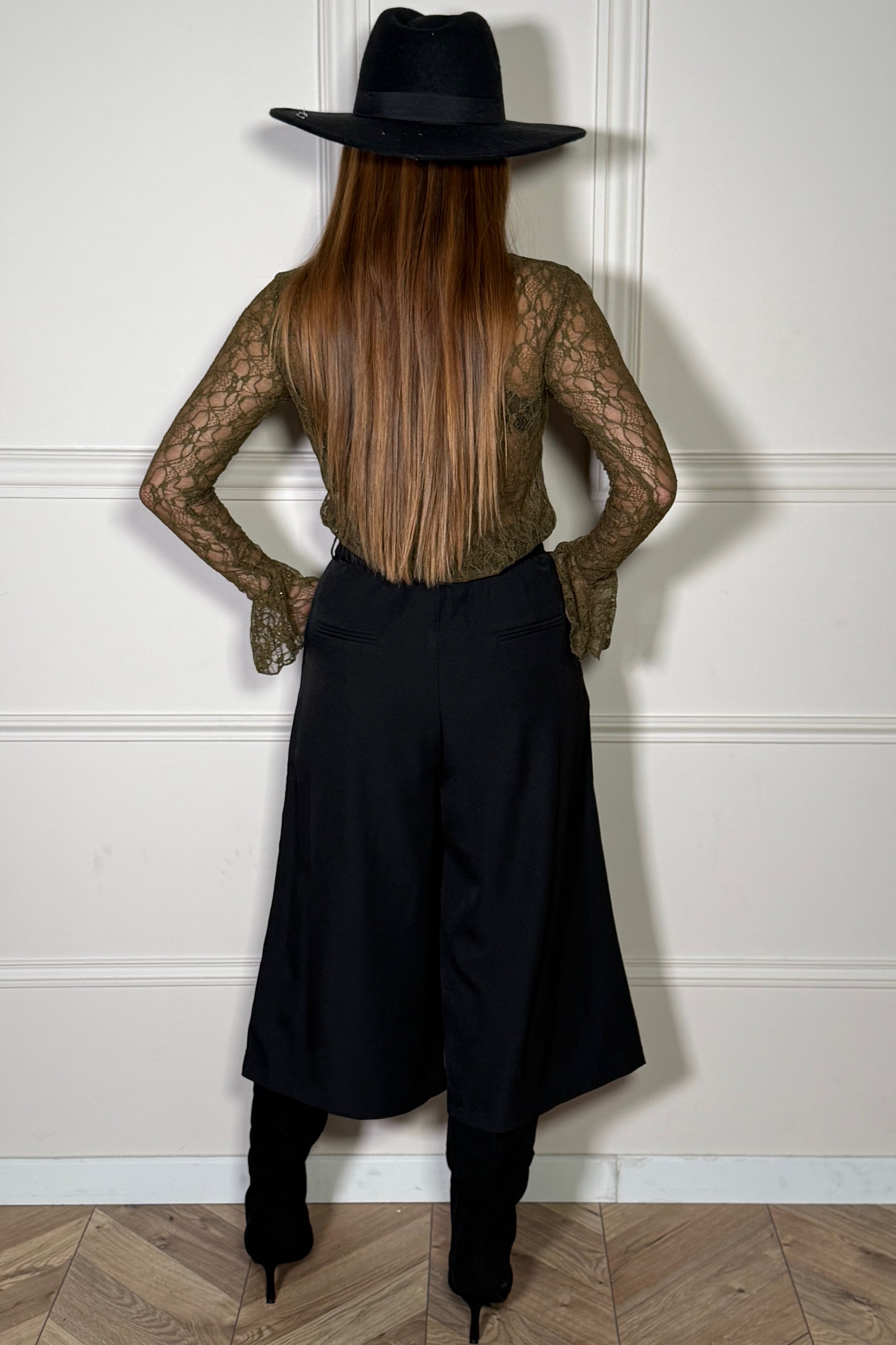 Pantacourt à Pinces Oversize Femme - Style Affirmé