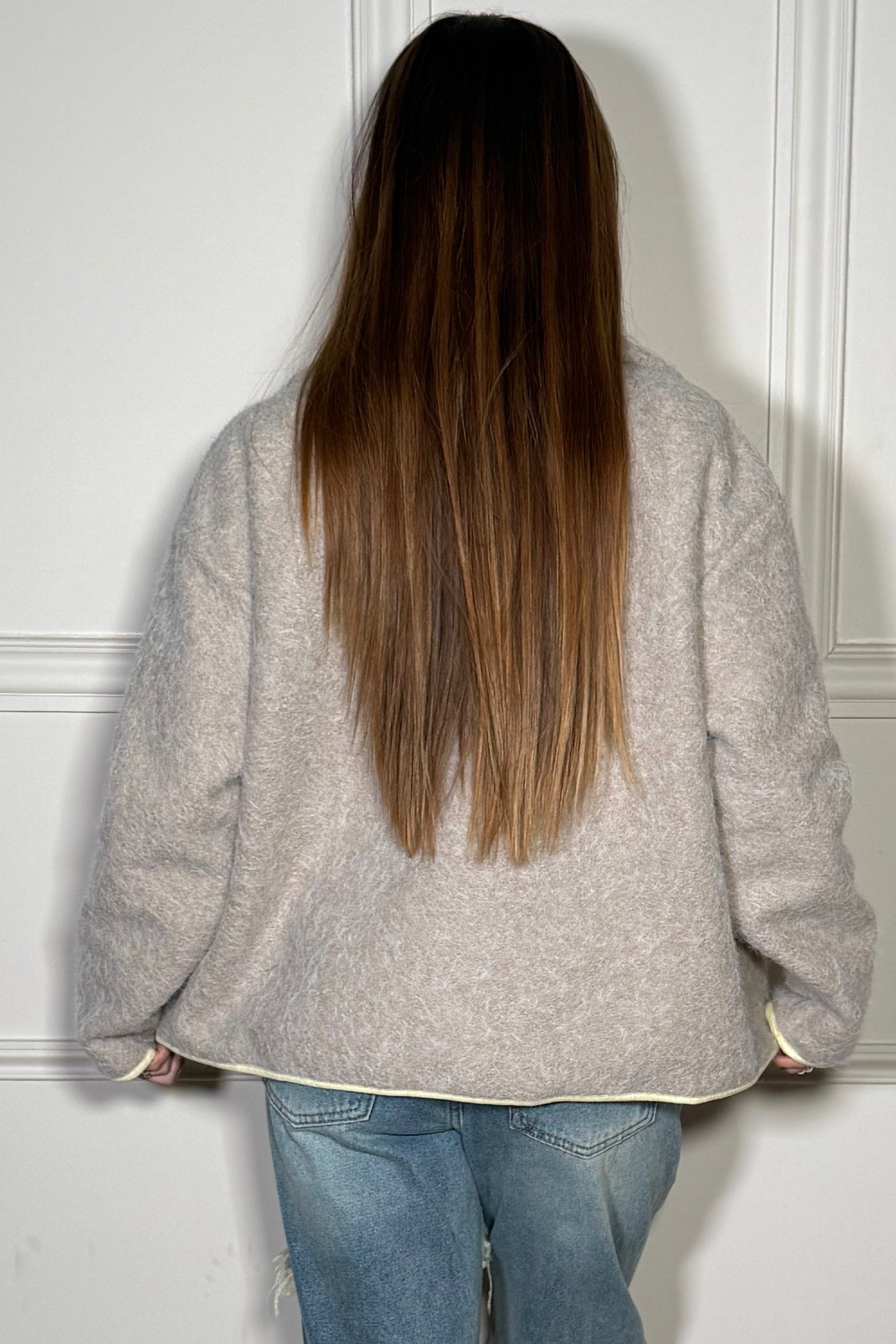 Veste Laine Bouclée Femme - Finitions Contrastantes Élégantes