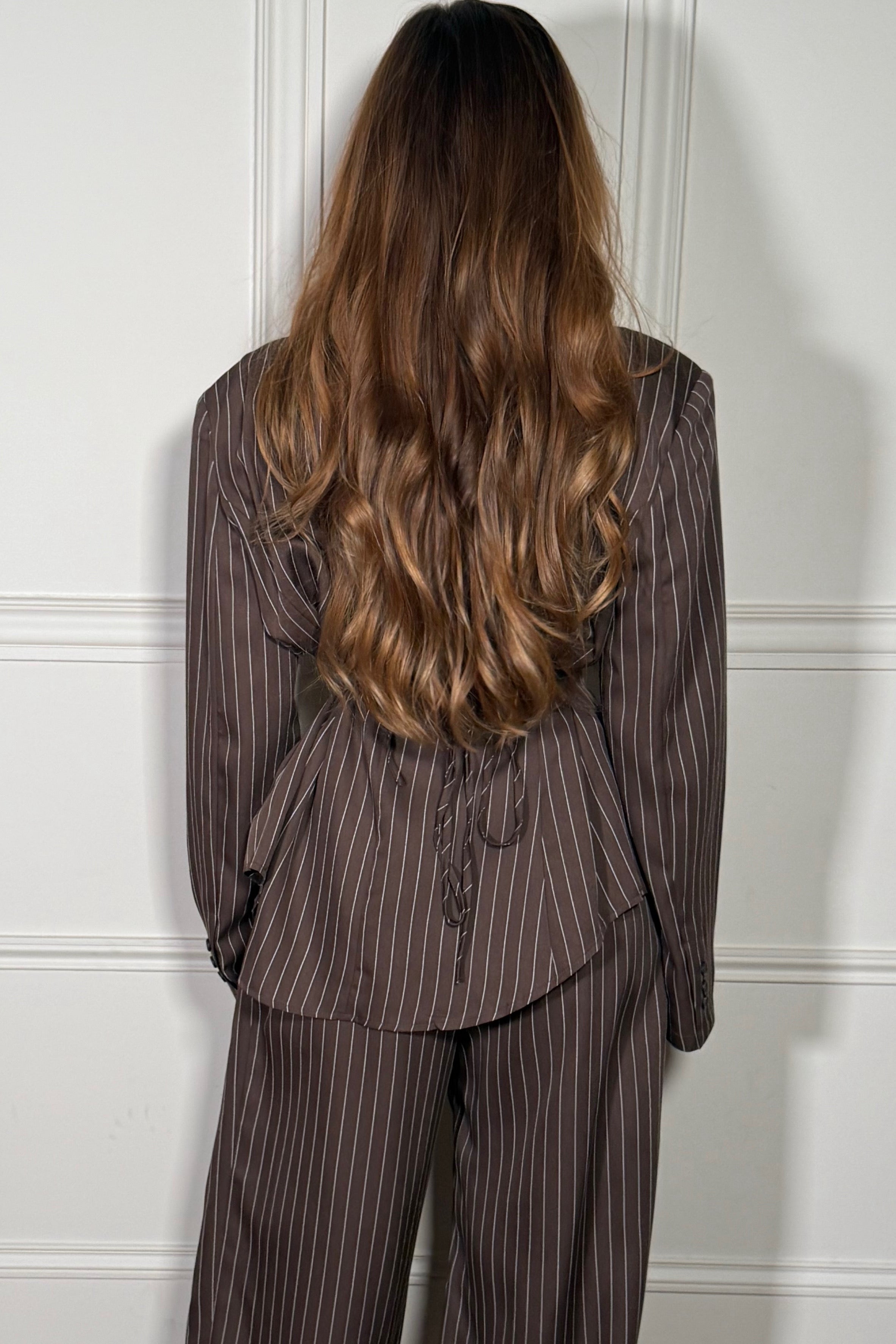 Chemise Rayée Laçage Dos Femme - Détail Séduction