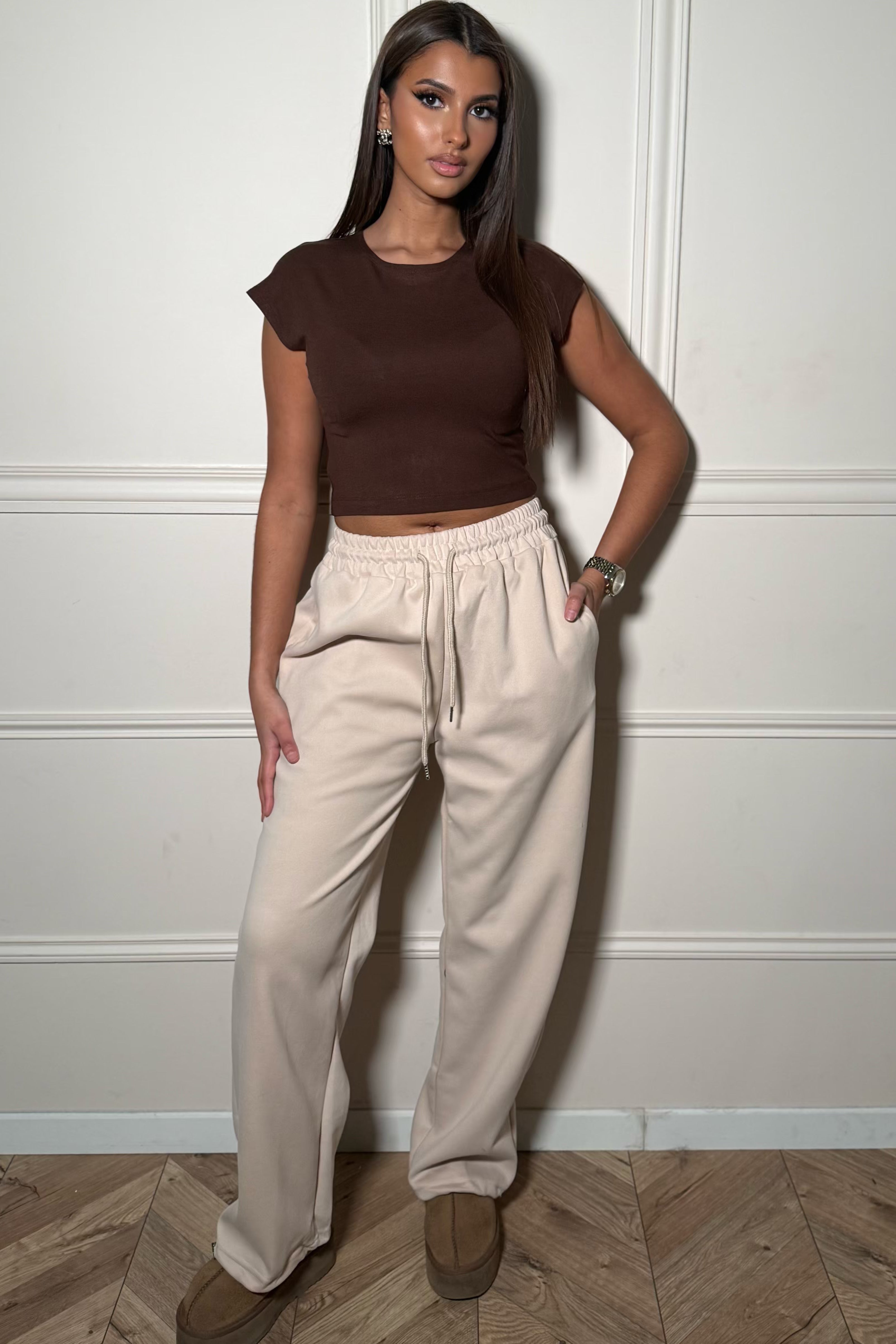 Jogging femme ample beige avec bas rétractable, vue complète