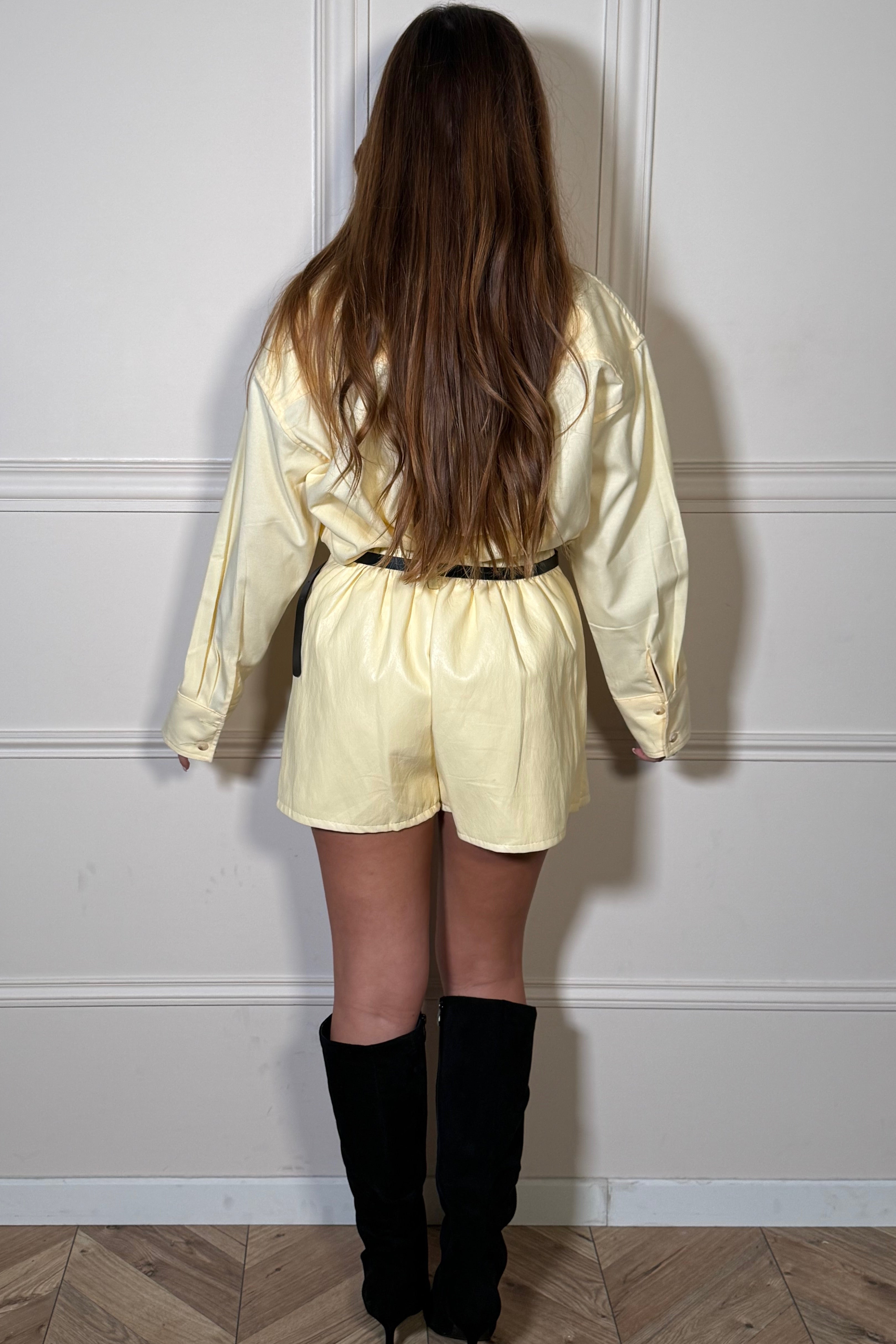 Jupe-Short Simili Cuir avec Ceinture Femme - Style Rock et Élégant