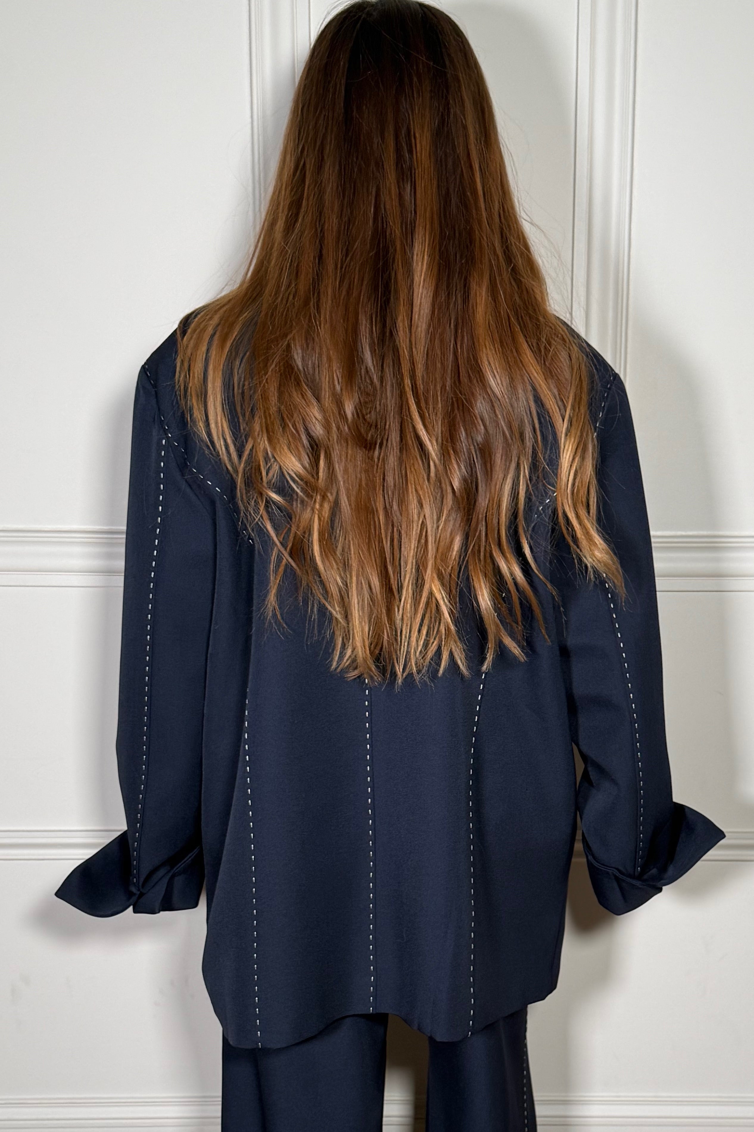 Blazer Oversize Noir à Surpiqûres - Élégance Structurée Femme