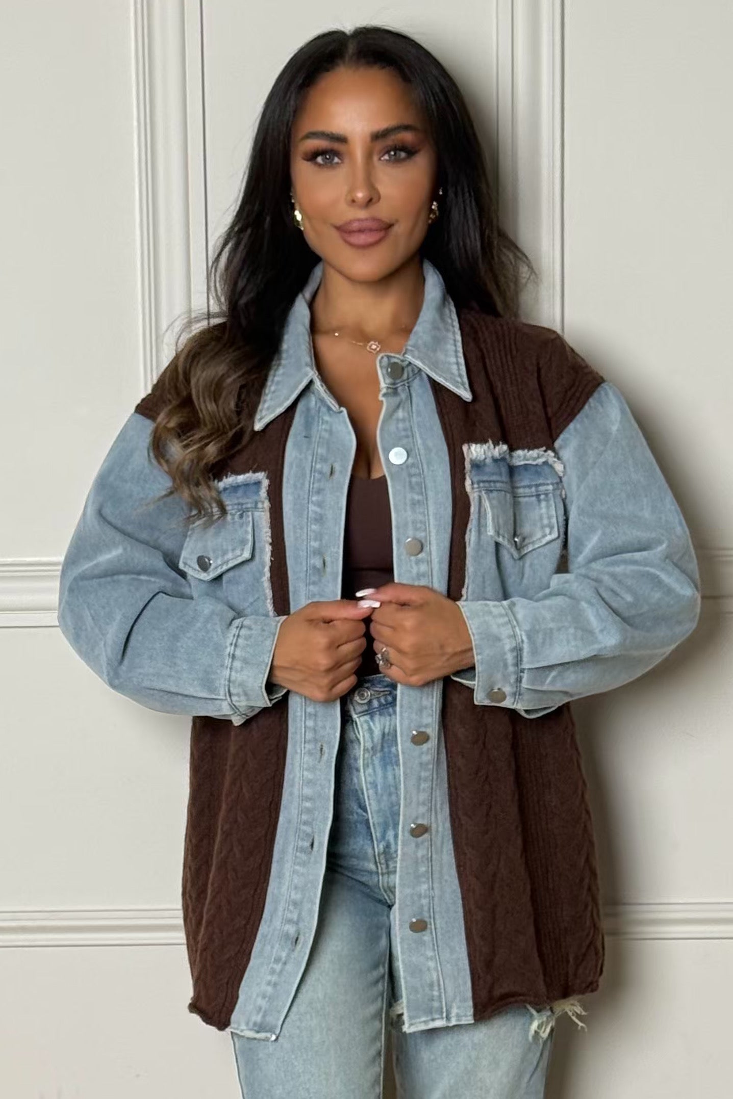 Veste femme bimatière - vue de profil montrant la coupe moderne et élégante BLOOSHOP
