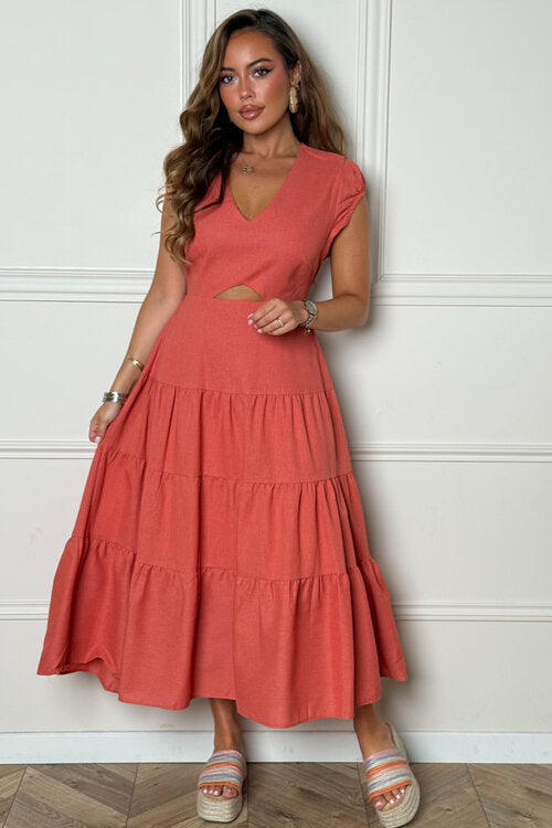 Robe Col V Asymétrique