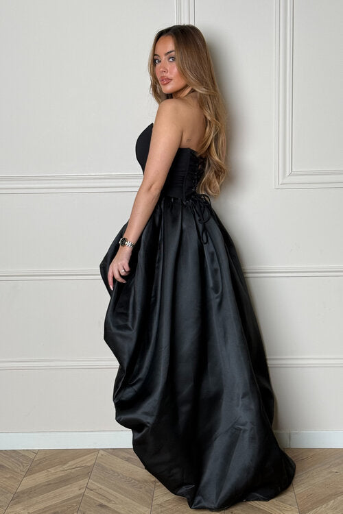 Robe Boule Bustier à Pointe