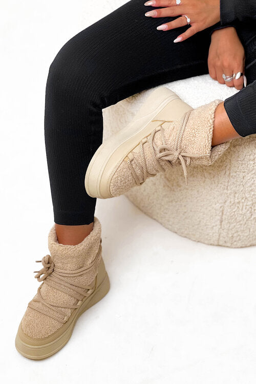 Boots Moumoute à Lacets Taupe